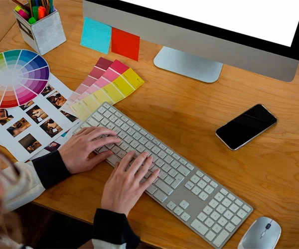 Cómo el diseño gráfico puede mejorar tu marca en Paraguay